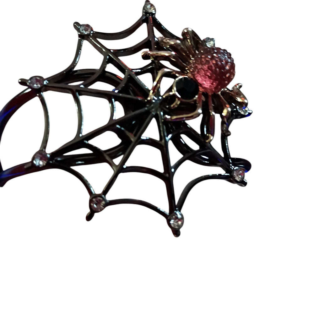 NWT Black Spider Web Clamper Bracelet Gold Spider w/ Blue , Light Purple Accents - Picture 4 of 9